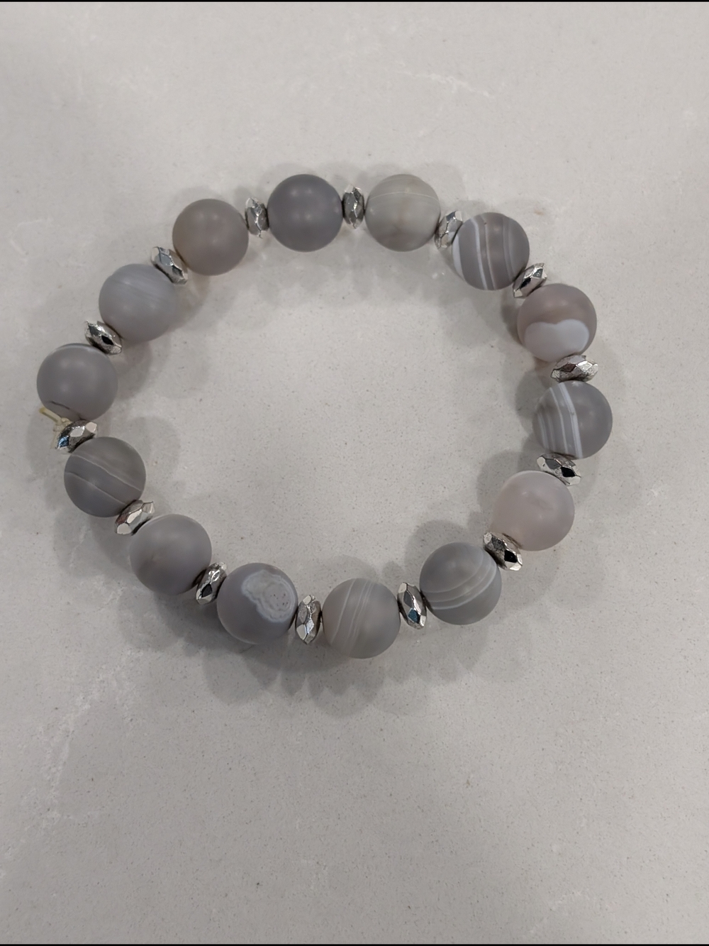 Neutral Grey Agate Bead Bracelet with Silver Accents - Unbranded